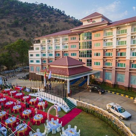 Royal Taunggyi Hotel Екстериор снимка