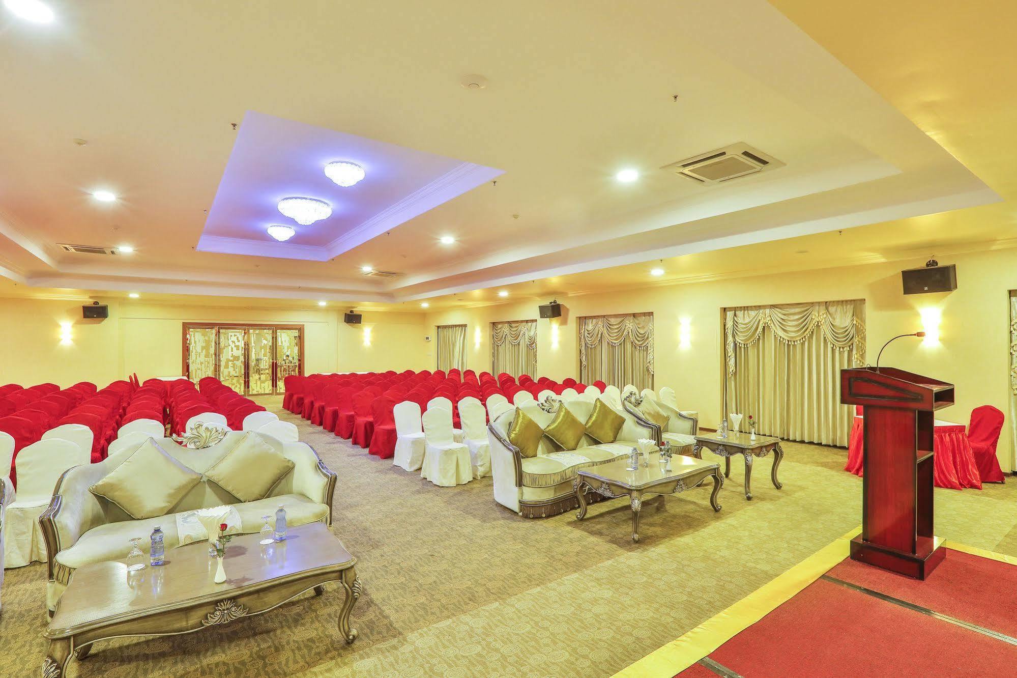 Royal Taunggyi Hotel Екстериор снимка